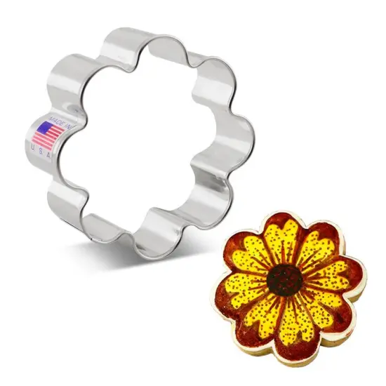 Ann Clark Small Flower Cookie Cutter {1}