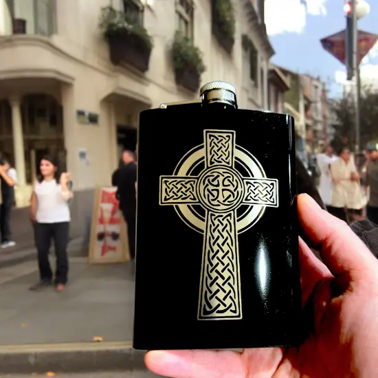 8oz BLACK Celtic Cross Flask {2}