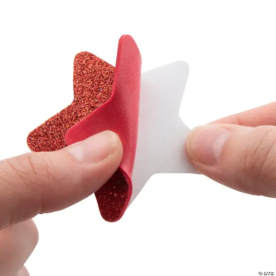 Dr. Seuss&trade; The Cat in the Hat&trade; Patriotic Wreath Craft Kit- Makes 12 {3}