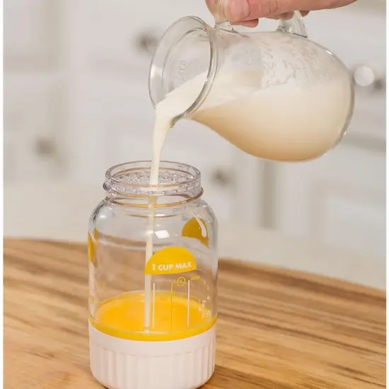 Chef'n Buttercup Butter Maker, Yellow {3}