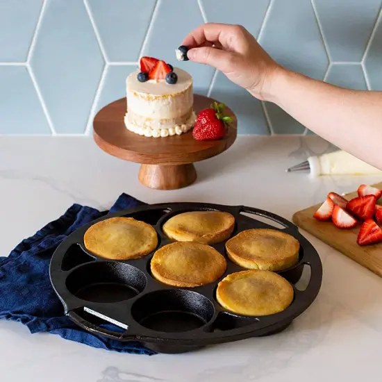 Lodge Cast Iron Mini Cake Pan, Pre-seasoned and Made in USA, Makes 6 Small Cakes {5}