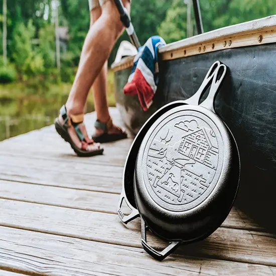 Lodge Cast Iron Cabin Combo Cooker Skillet Dutch Oven 3.2 Quart {5}