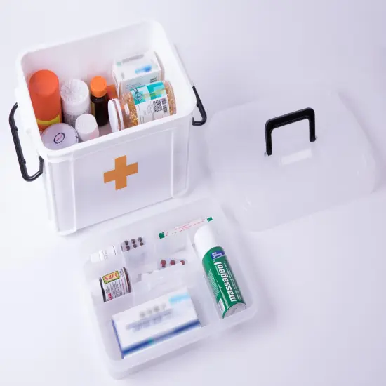 White Empty Medical Box for Home Emergency Supplies, Travel, Car, and Dorms &ndash; Compact First Aid Box with Handle, Detachable Tray and Locking Lid &ndash; Medical Organizer and First Aid Kit Storage {3}
