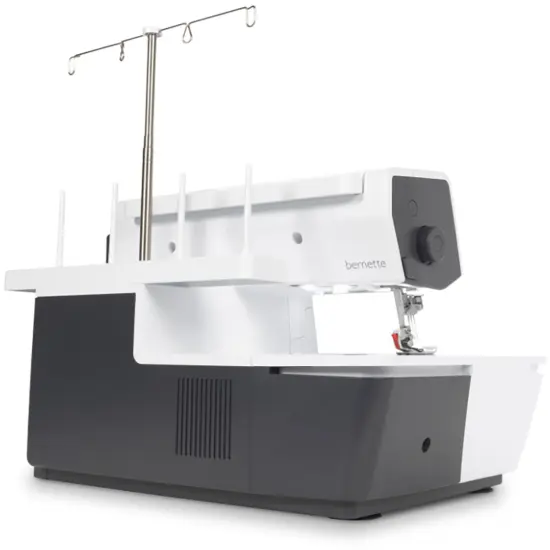 Bernette b62 Swiss Design Airlock Coverstitch Machine {3}