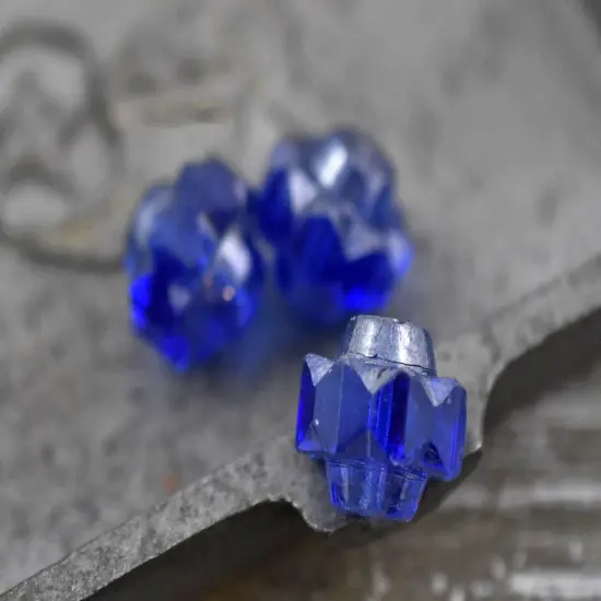 *4* 13x15mm Silver Washed Sapphire Faceted Crown Beads {1}
