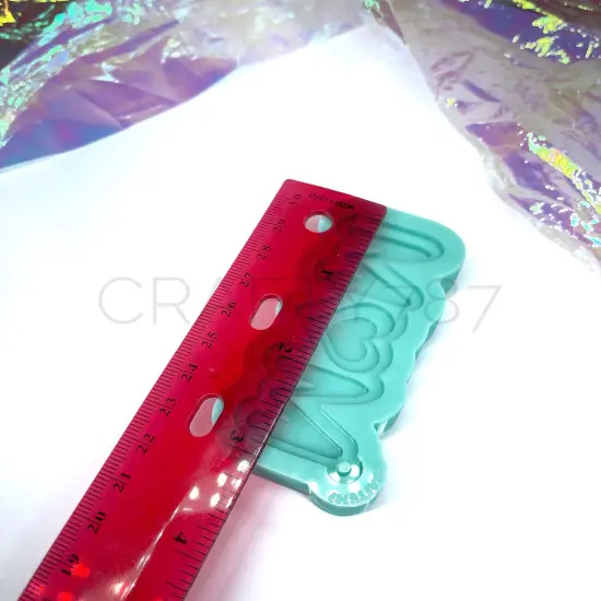 MOM Keychain with 2D Hearts (D10) {3}