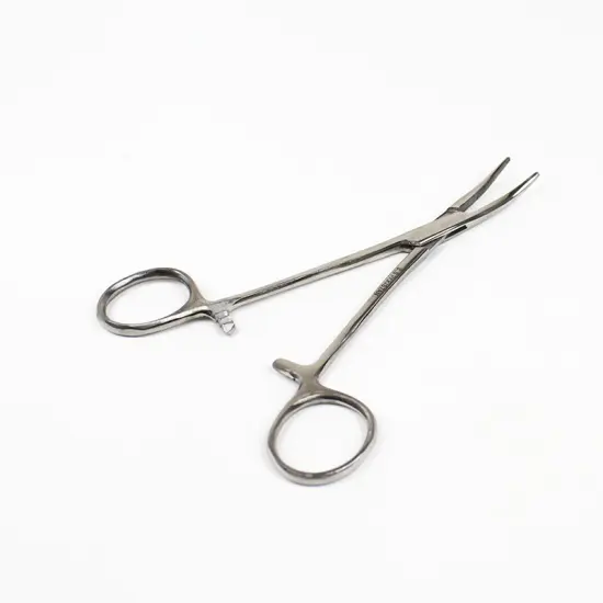 5.5" Curved Nose Hemostat {4}