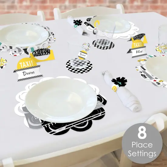 Big Dot of Happiness NYC Cityscape - New York City Party Paper Charger and Table Decorations - Chargerific Kit - Place Setting for 8 {3}