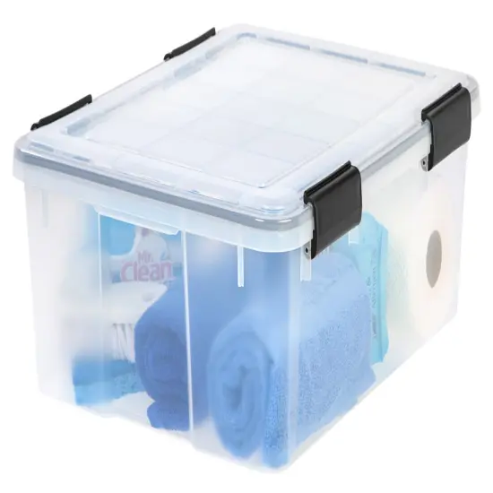 IRIS USA 30.6qt WEATHERPRO Airtight Plastic Storage Bin with Lid and Seal and Secure Latching Buckles {1}