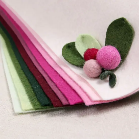 Wool Blend Felt, Cranberry Christmas {4}