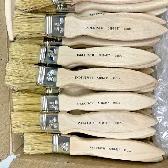 Artist Brushes for Chip Paint, Stain, Glue, and Touchups {1}