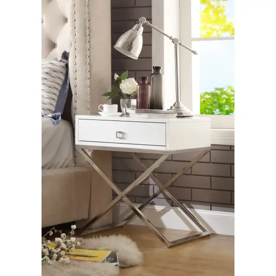 Laila Modern Square Lacquered Metal X-Leg Side/Accent Table/ Nightstand Light Grey/Chrome {9}