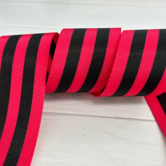 Hot Pink and Black Stripe 1.5&rdquo; Seatbelt Webbing {1}