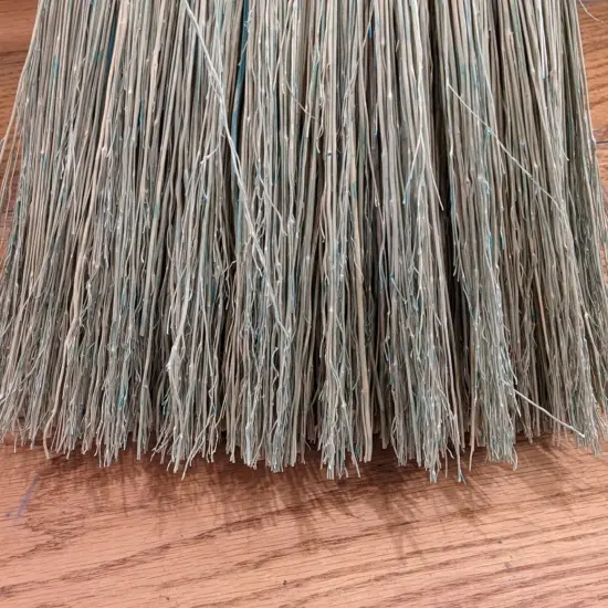 Lehman's Amish Made Barn Broom, Handmade of Corn Straw, Short 32 Inch Long {4}