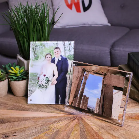 Creekview Home Emporium 5x7in Sturdy Clear Magnetic Acrylic Picture Frames {5}