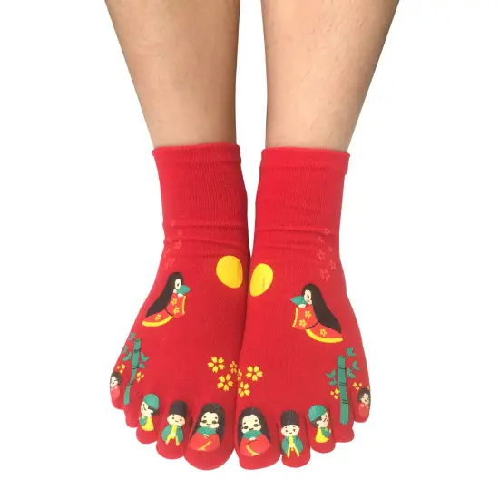 Wrapables Japanese Girl Cartoon Socks Five Toe Socks (Set of 3) {2}
