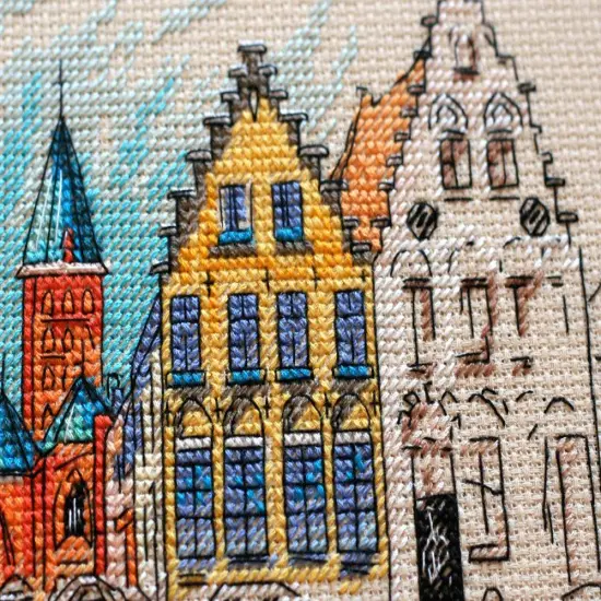 Cross-stitch kit Colored town-1 {3}