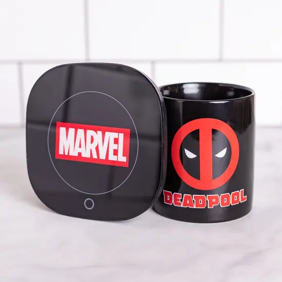 Uncanny Brands Marvel Deadpool Mug Warmer with Mug {3}