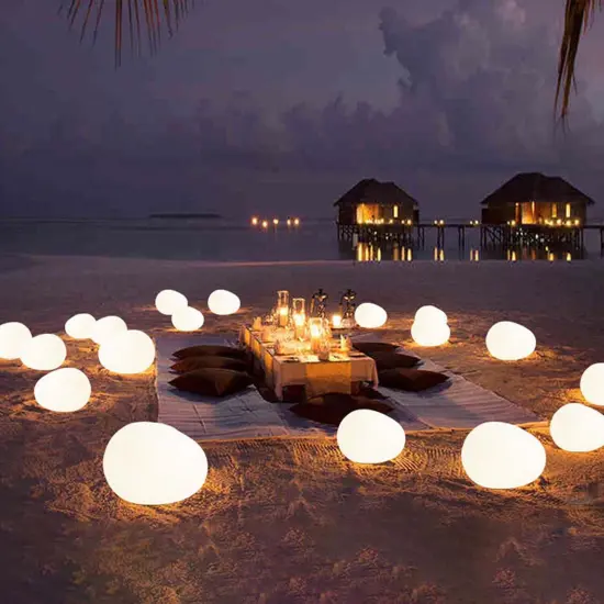 Solar Cobblestone Garden LED Light {5}