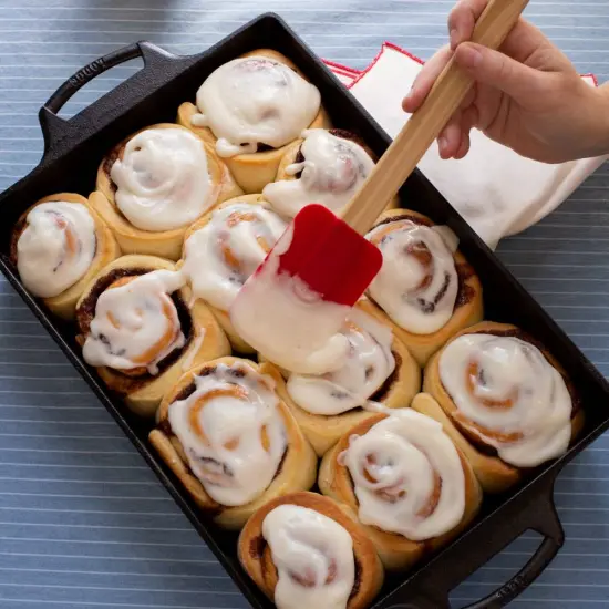 Lodge Cast Iron Baking Pan, Seasoned Casserole BW13C, Black with Dual Handle Grips 9 x 13 {5}