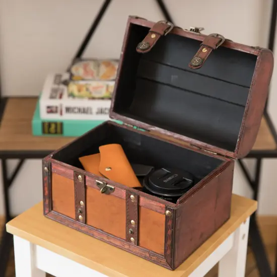 Decorative Leather Treasure Boxes {5}