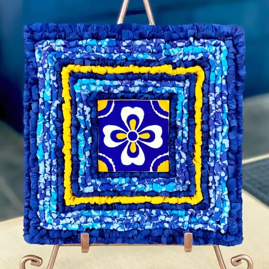 French Daisy Studio Trivet Locker Hooking Kits {2}