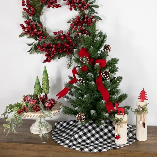 Northlight 20" White and Black Buffalo Plaid Mini Christmas Tree Skirt {4}