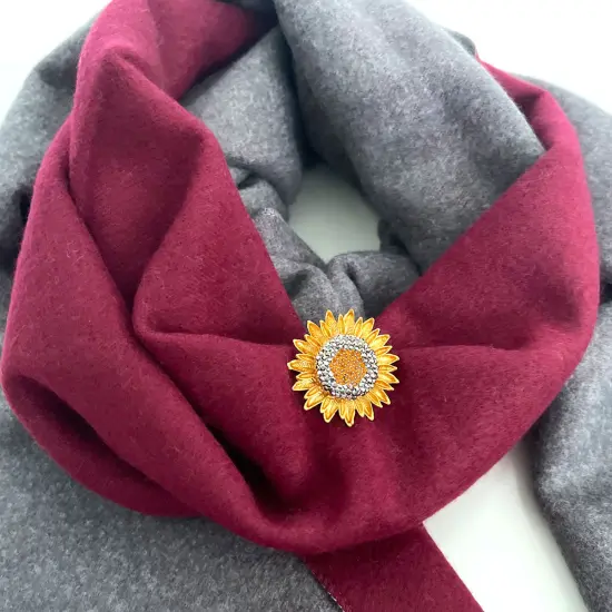 Wrapables Crystal Rhinestone Sunflower Brooch Pin {6}