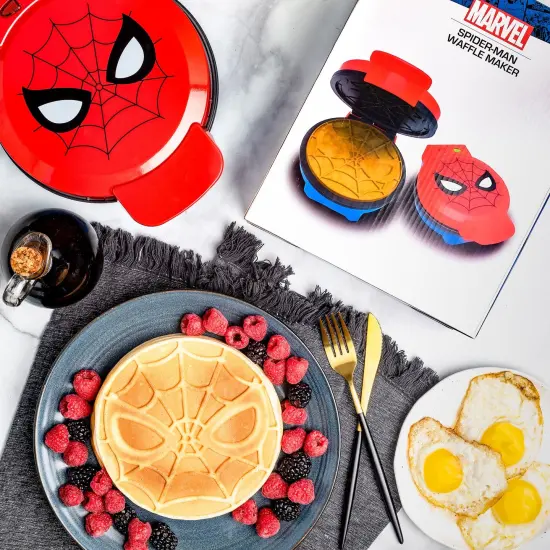 Uncanny Brands Marvel Classic Spiderman Waffle Maker {4}