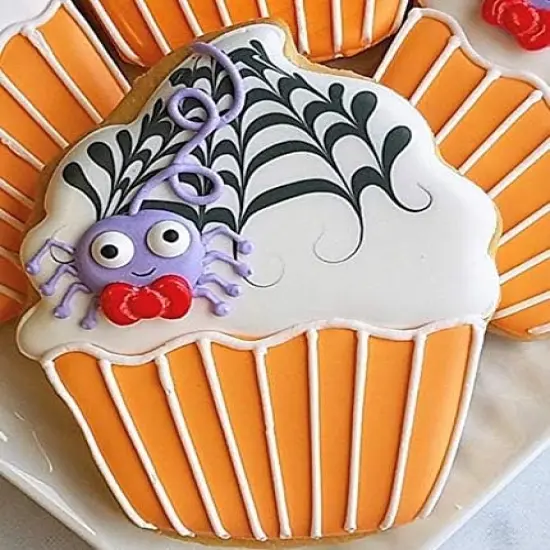 Ann Clark Cupcake Cookie Cutter, 4" {2}