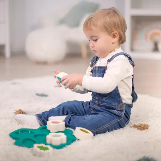 Feel to Learn: Nestable Sensory Tree {4}