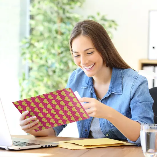 Great Papers! Mailer, Bubble, Pink with Gold Hearts, Poly Tear and Moisture Resistant, 6" x 9", 25 count {6}