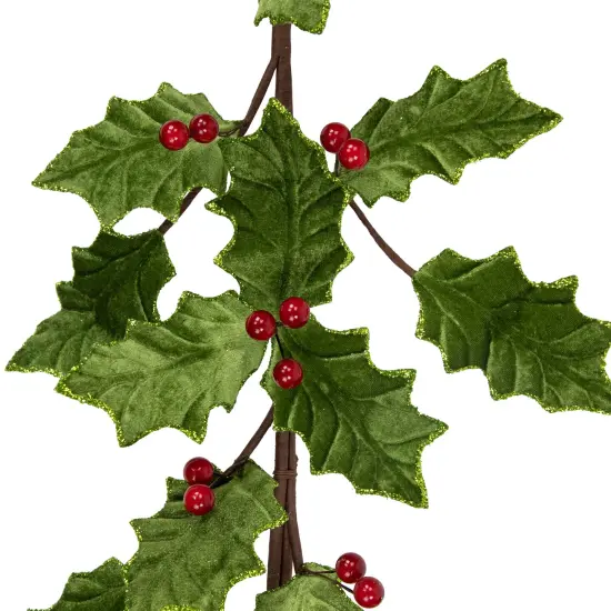 Northlight Glittered Holly with Berry Christmas Garland - 3.5' x 9" - Unlit Green {6}