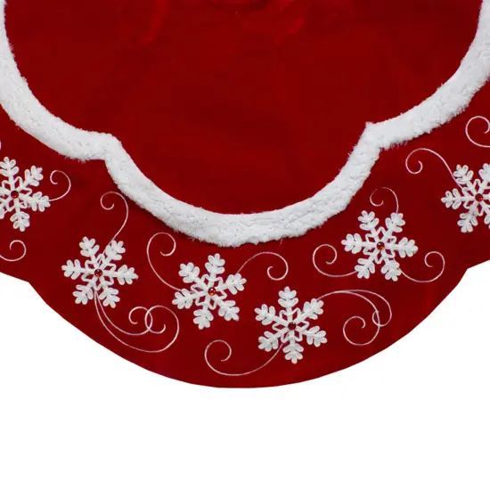 Northlight 48-Inch Velvet Red and White Snowflake Scallop Christmas Tree Skirt {4}