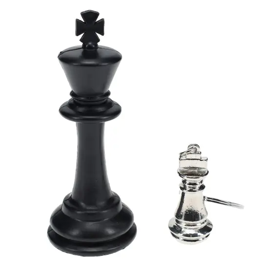 WE Games Metal Chess Piece Keychain - Silver King {4}