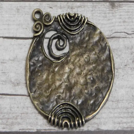 52x45mm Antique Bronze Medallion Pendant - Qty 5 {4}