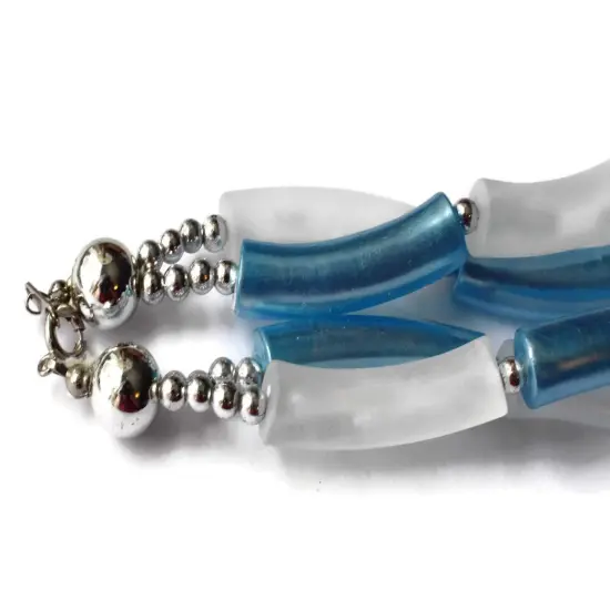 19 1/2 Inch Vintage Twisted Two Strand Blue and White Beaded Necklace - Plastic Tube Beads {6}