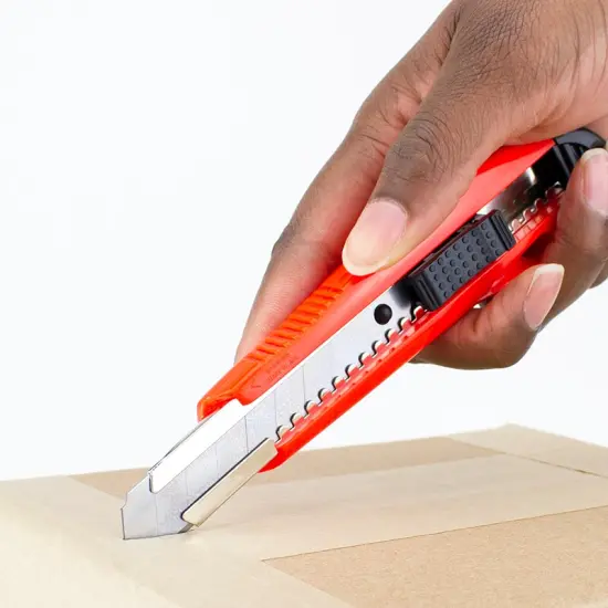 K850 Heavy Duty Plastic Snap Blade Knife {4}