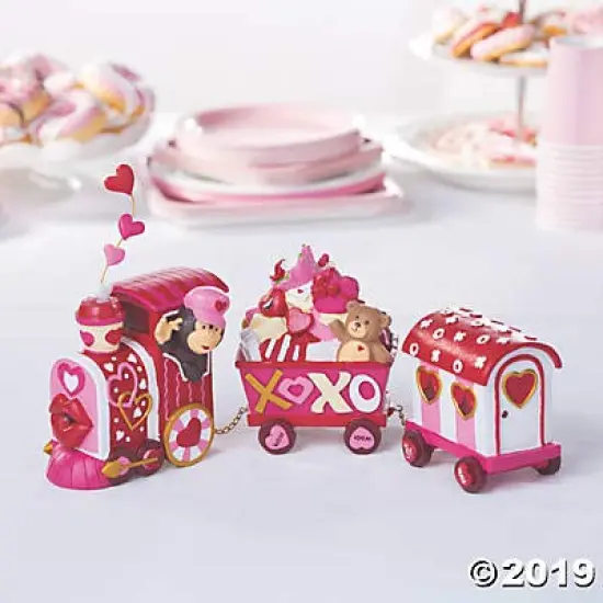 Fun Express Valentine Tabletop Love Train for Valentine's Day - Home Decor {2}