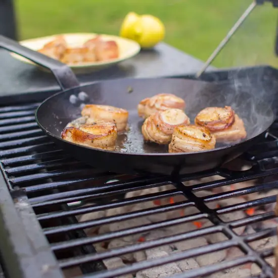 Lodge CRS12 Seasoned Carbon Steel Long Handle Skillet 12 inch {3}