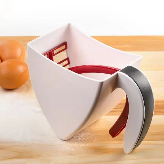 Cuisipro Plastic Scoop and Sift Flour Sifter 3 Cups Hangs on Bowl {1}