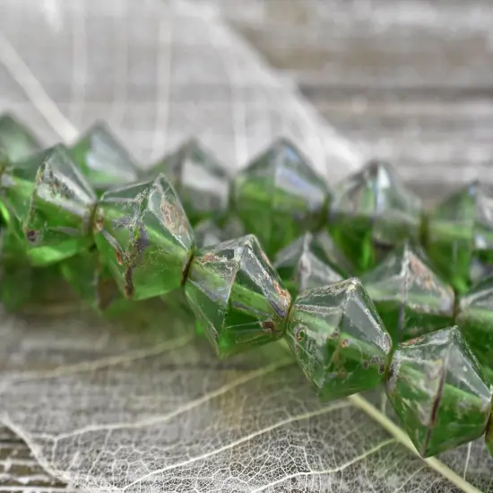 *6* 15mm Emerald Green Travertine Faceted Bicone Beads {3}