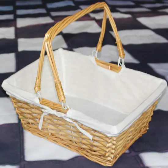 Rectangular Willow Basket with White Fabric Lining {4}