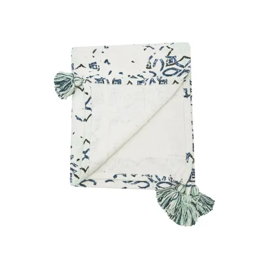 Esha Blue & White Damask Pattern Super Soft Cozy Accent Accent Throw Blanket {3}