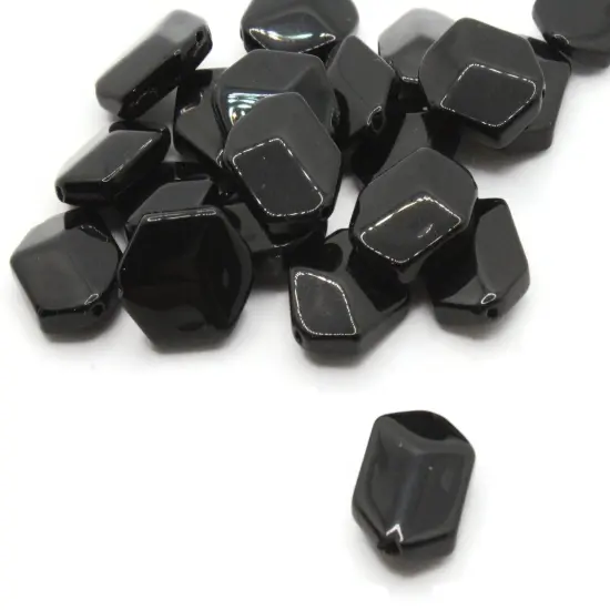 20 17mm Black Glass Hexagon Beads {1}