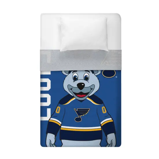 Sleep Squad St. Louis Blues Louie 60&rdquo; x 80&rdquo; Rachel Plush Hockey Blanket {4}