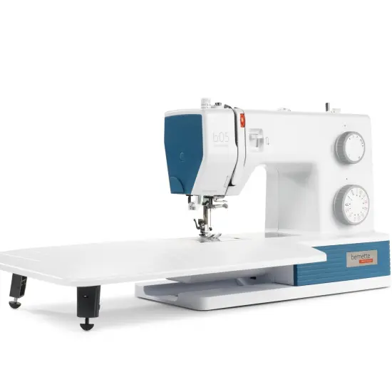 Bernette b05 Academy Swiss Design Mechanical Sewing Machine {3}