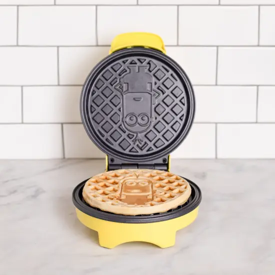 Uncanny Brands Minions Kevin Waffle Maker {5}