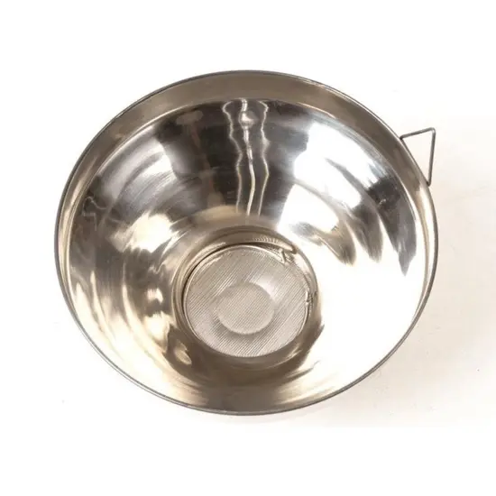 Milk Strainer with Screen and Lock, Stainless Steel, Fits Large Milk Cans, 5 Qt Capacity {3}