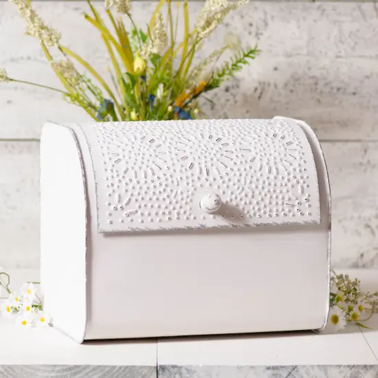 Irvins Country Tinware Bread Box in Rustic White {3}